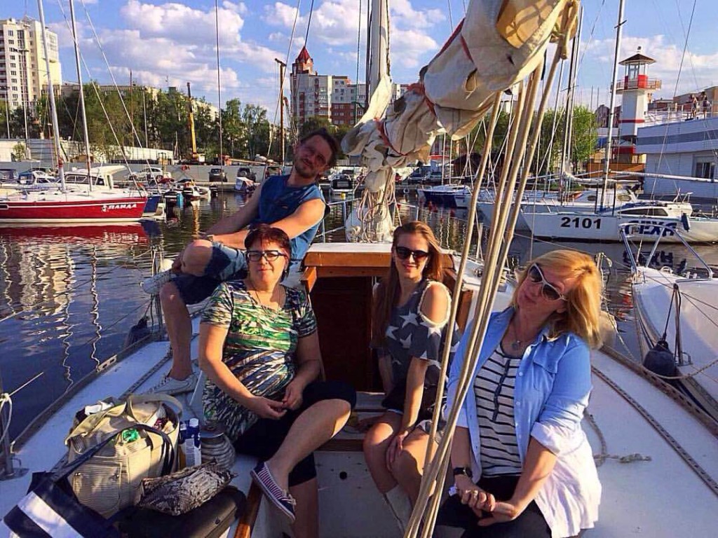 МОЕЙ МАМЕ - 58 ЛЕТ, А КАК ВЫГЛЯДИТ ТВОЯ МАМА?